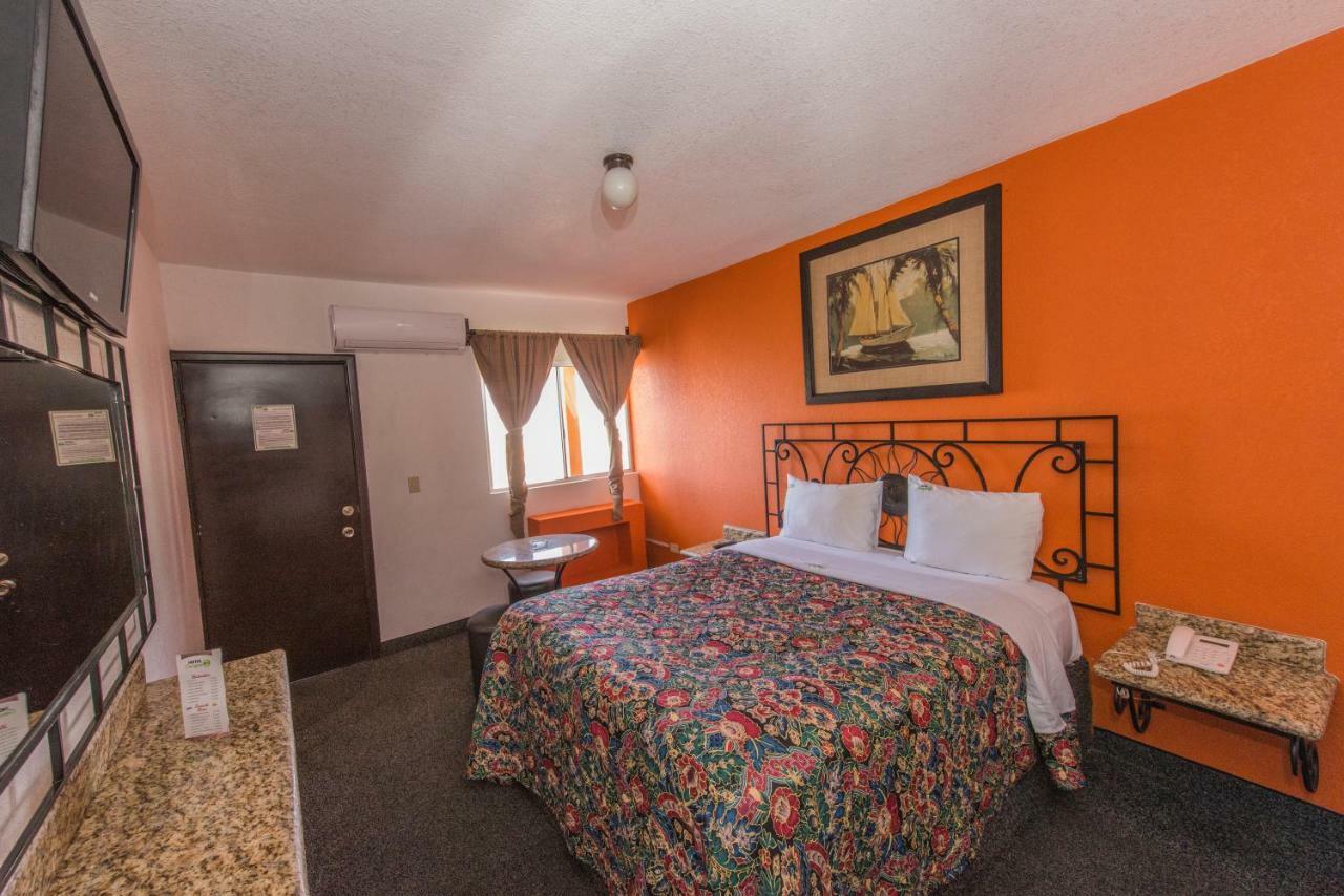 Hotel Cucapa Matamoros  Exterior photo